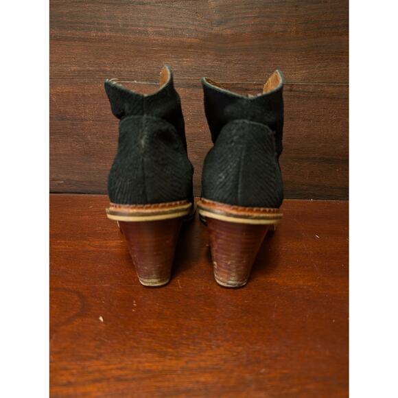 Schuler & Sons Abaco Textured booties Womens 8.5 - Picture 3 of 9